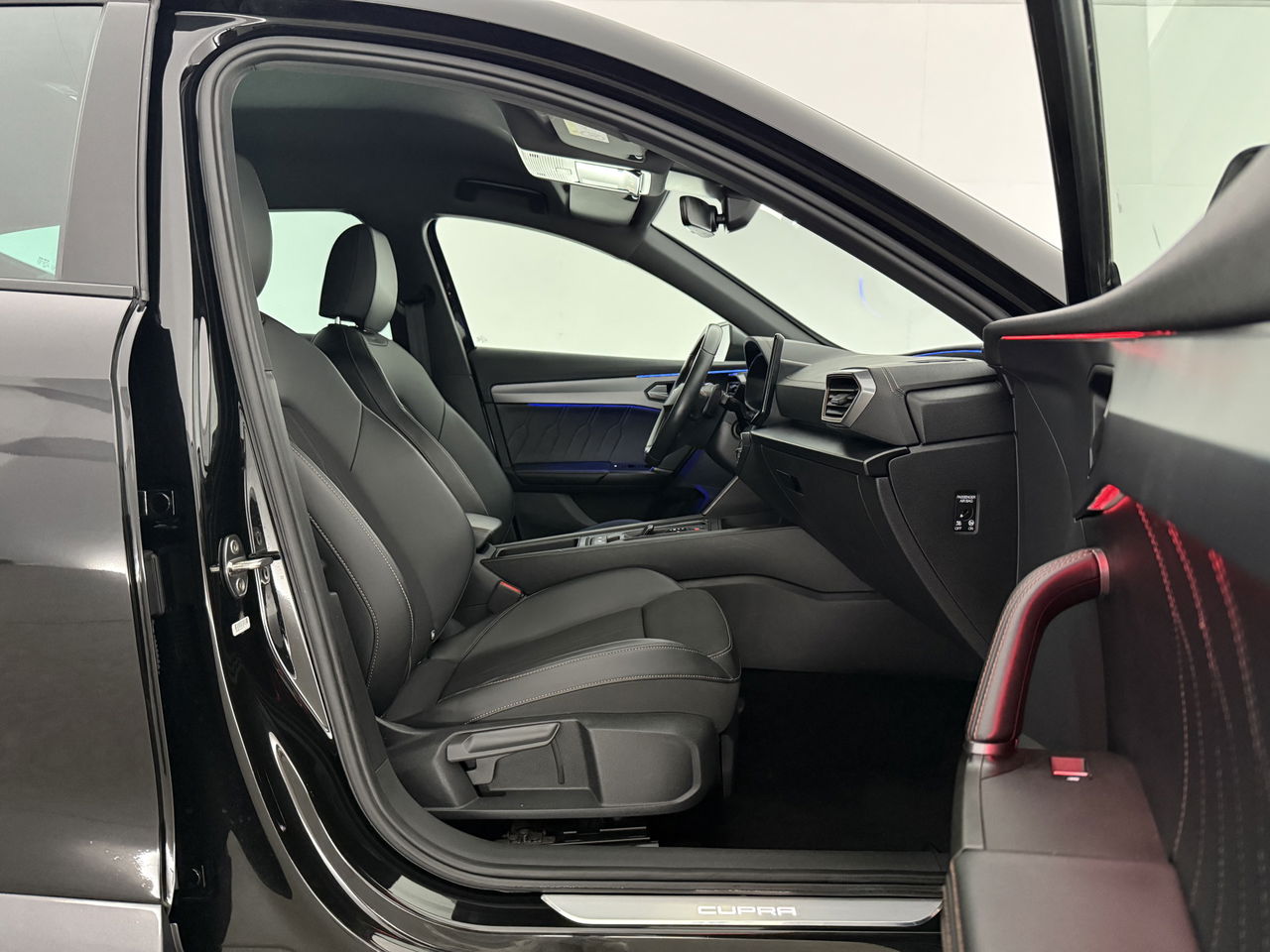CUPRA Formentor 1.5 TSI | 150PK | LED | Sfeerverl. | Camera | Virtual | Carplay | 18"LMV