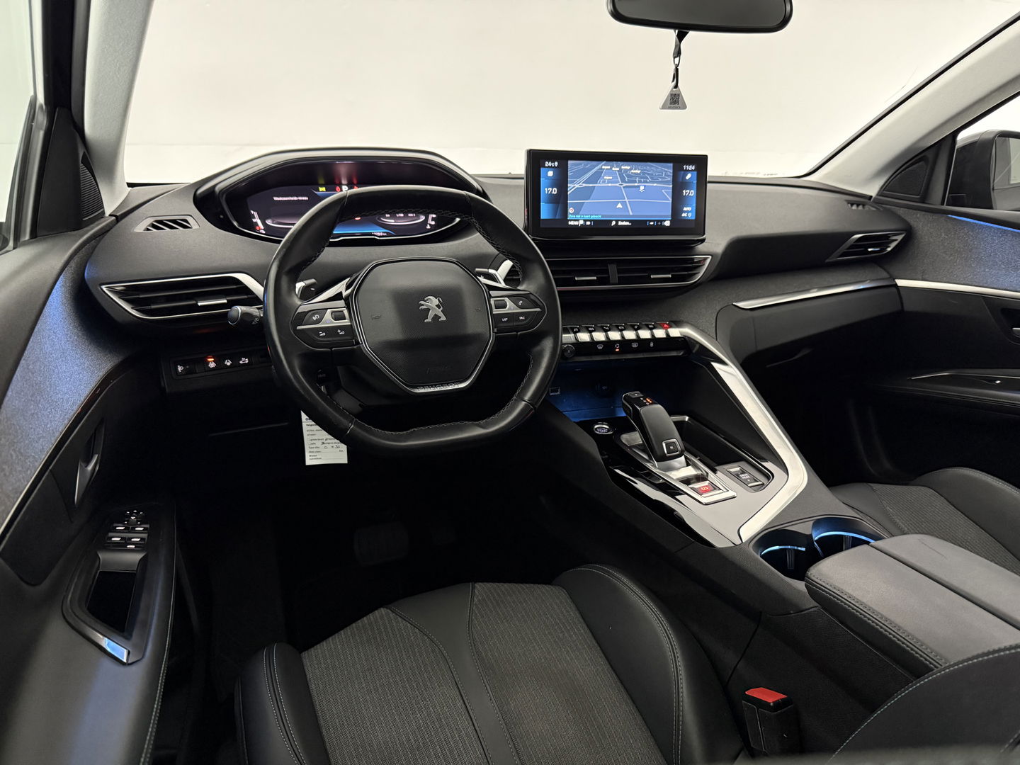 Peugeot 3008 1.2 PureTech | Sfeerverl. | 360° Camera  | Trekh. | LED | Virtual | Navi | Carplay | Cruise l Dodehoek l NAP