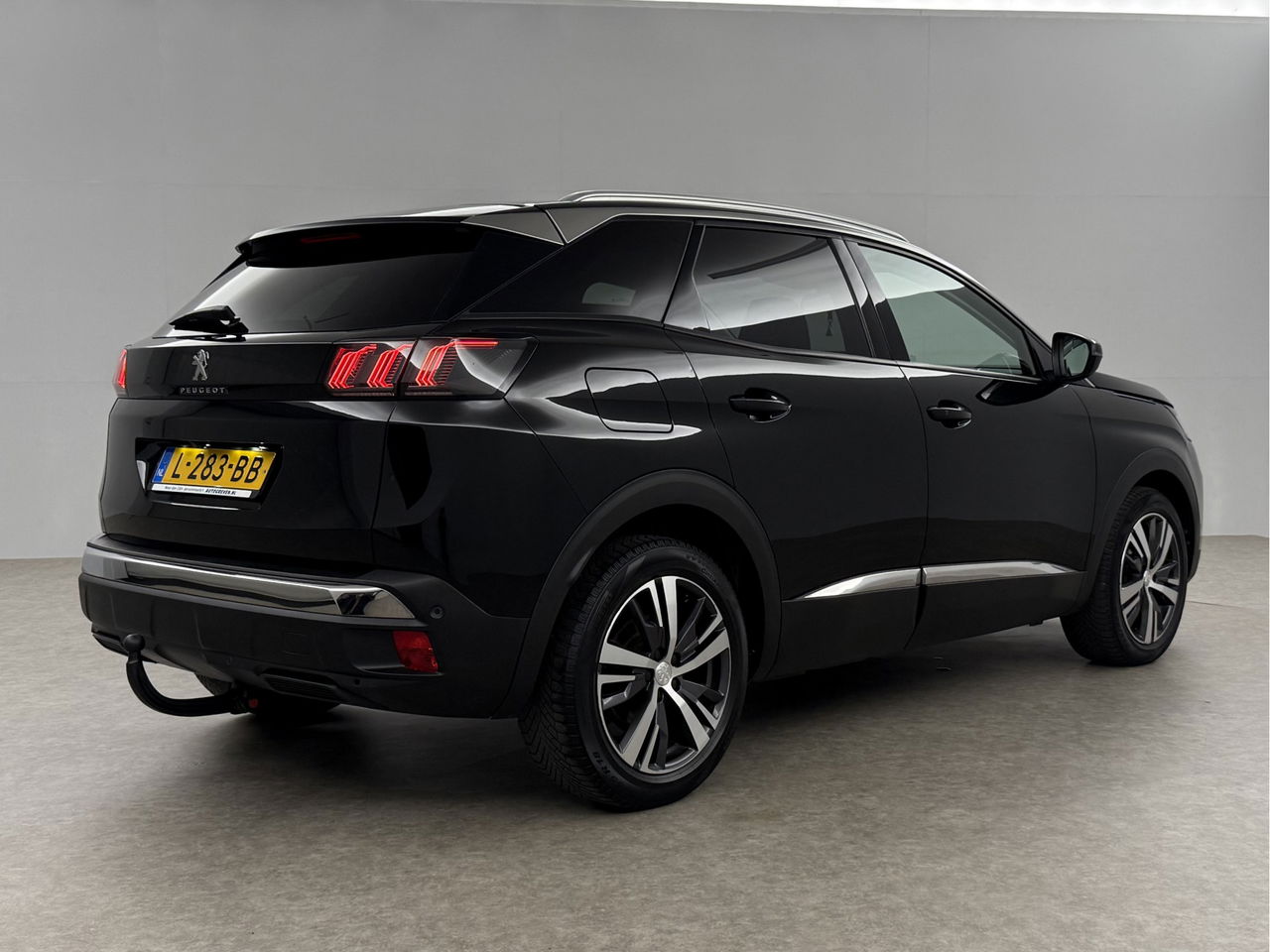 Peugeot 3008 1.2 PureTech | Sfeerverl. | 360° | Trekhaak | LED | Camera | Virtual Cockpit | Carplay | Cruisecontr.
