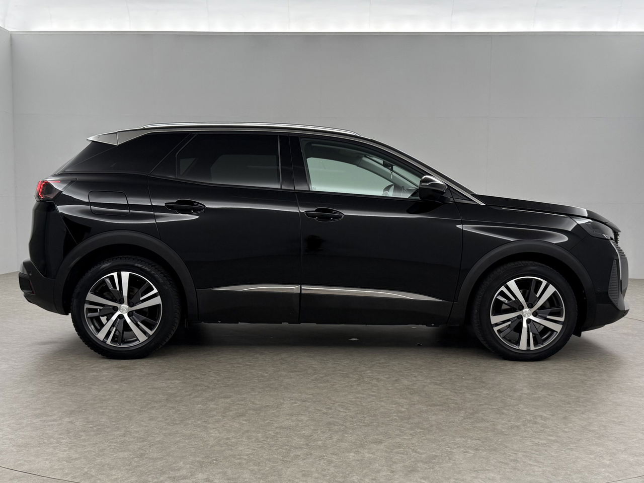 Peugeot 3008 1.2 PureTech | Sfeerverl. | 360° | Trekhaak | LED | Camera | Virtual Cockpit | Carplay | Cruisecontr.
