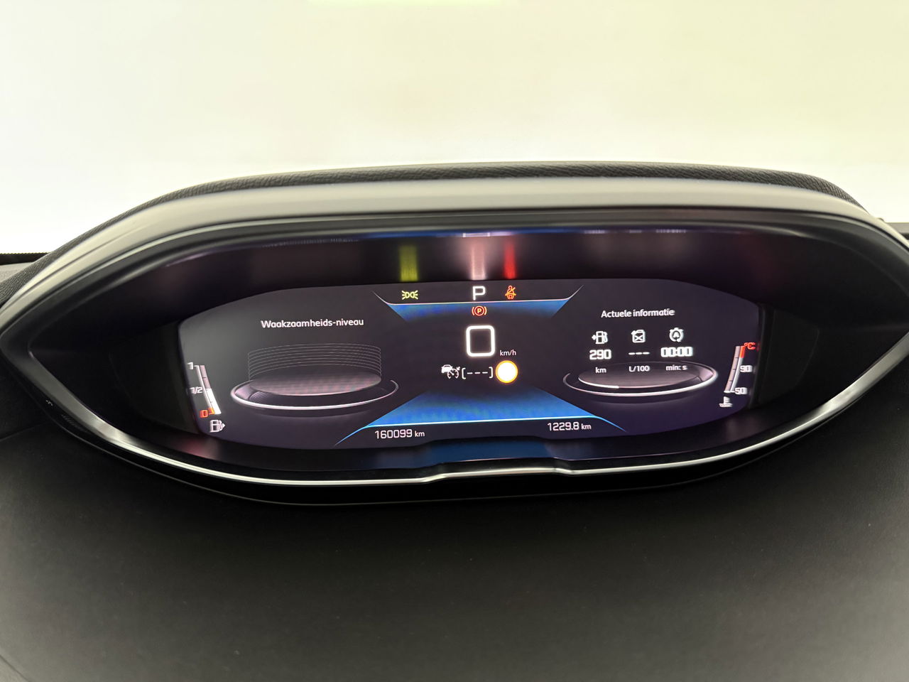 Peugeot 3008 1.2 PureTech | Sfeerverl. | 360° | Trekhaak | LED | Camera | Virtual Cockpit | Carplay | Cruisecontr.