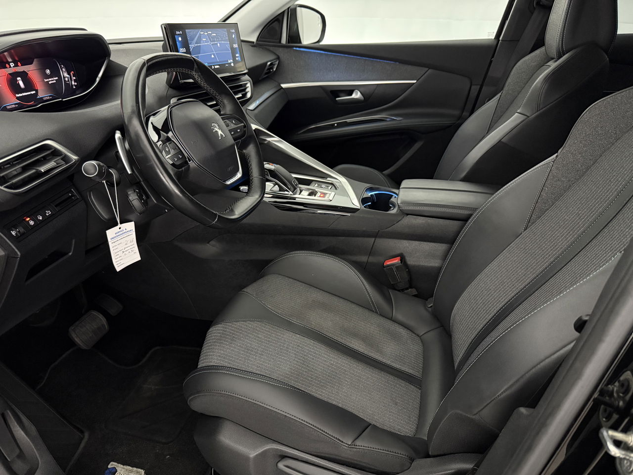 Peugeot 3008 1.2 PureTech | Sfeerverl. | 360° | Trekhaak | LED | Camera | Virtual Cockpit | Carplay | Cruisecontr.