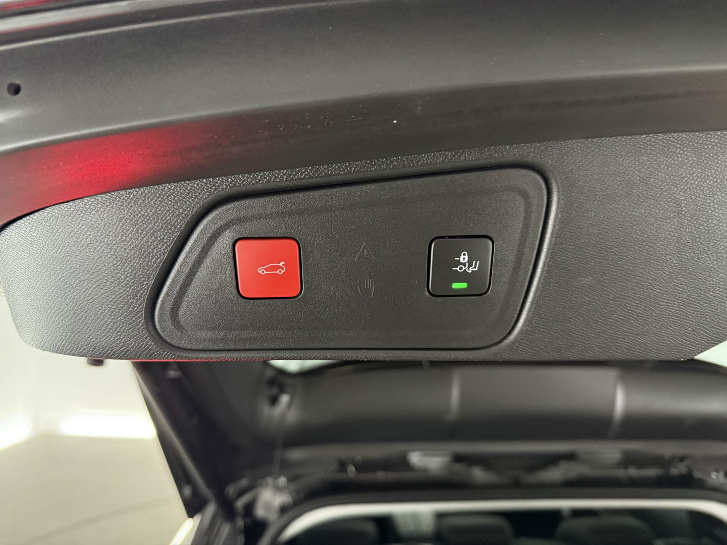 Peugeot 3008 1.2 PureTech | Sfeerverl. | 360° Camera  | Trekh. | LED | Virtual | Navi | Carplay | Cruise l Dodehoek l NAP