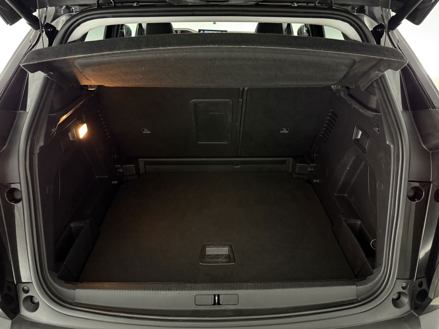 Peugeot 3008 1.2 PureTech | Sfeerverl. | 360° Camera  | Trekh. | LED | Virtual | Navi | Carplay | Cruise l Dodehoek l NAP