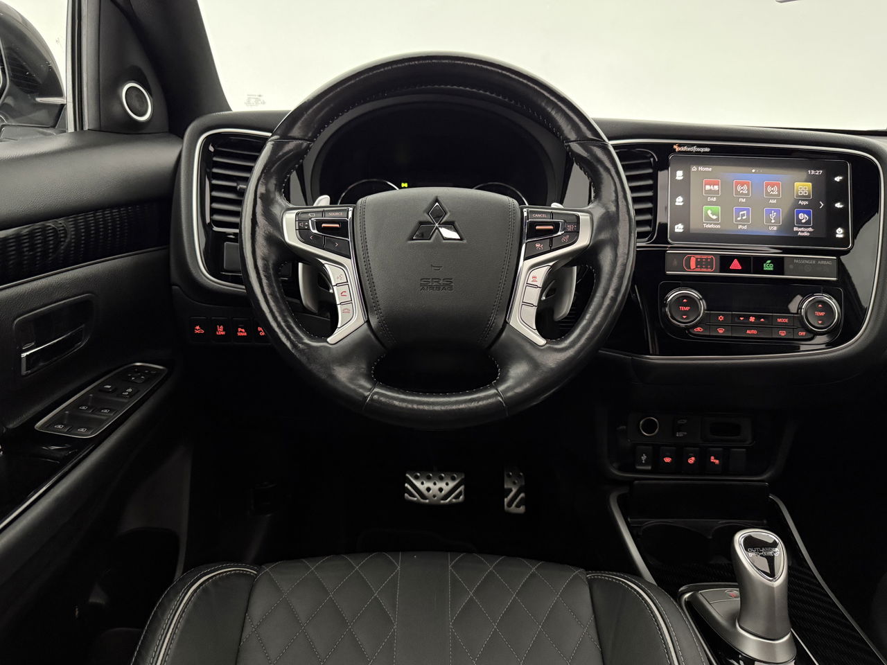 Mitsubishi Outlander 2.4 PHEV 210PK S-Edition | Panoramadak | Parelmoer | 360° | LED | Carplay | Cruisecontrol | Parkeersens.