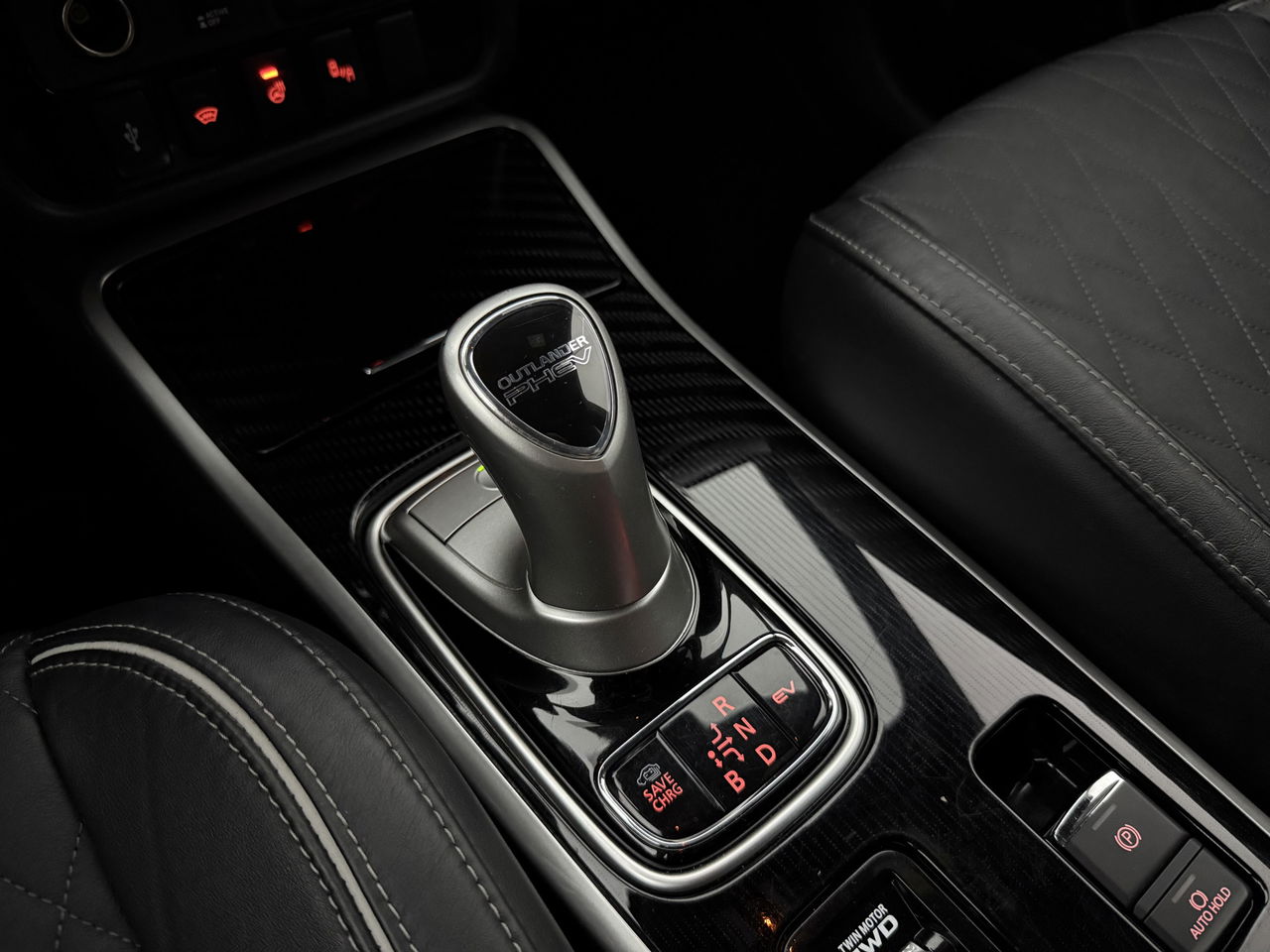 Mitsubishi Outlander 2.4 PHEV 210PK S-Edition | Panoramadak | Parelmoer | 360° | LED | Carplay | Cruisecontrol | Parkeersens.
