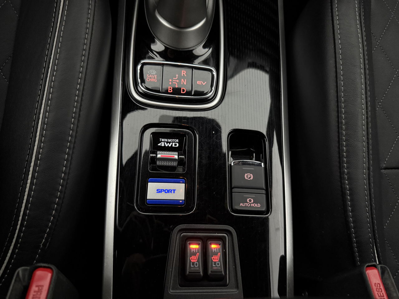 Mitsubishi Outlander 2.4 PHEV 210PK S-Edition | Panoramadak | Parelmoer | 360° | LED | Carplay | Cruisecontrol | Parkeersens.