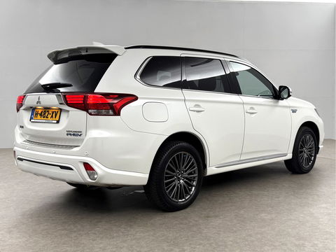 Mitsubishi Outlander 2.4 PHEV 210PK S-Edition 4WD | Pano | Parelmoer | 360° | LED | Carplay | Cruise | Stuur/Stoelverw. l Dodehoek