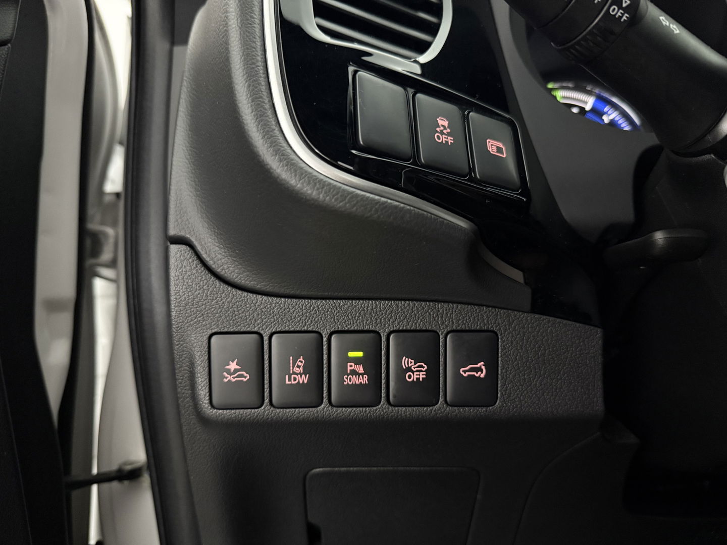 Mitsubishi Outlander 2.4 PHEV 210PK S-Edition 4WD | Pano | Parelmoer | 360° | LED | Carplay | Cruise | Stuur/Stoelverw. l Dodehoek