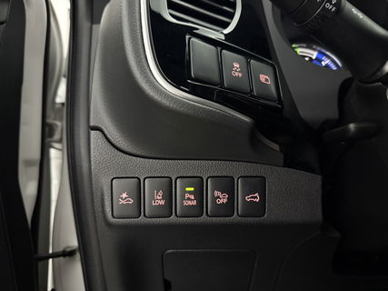 Mitsubishi Outlander 2.4 PHEV 210PK S-Edition | Panoramadak | Parelmoer | 360° | LED | Carplay | Cruisecontrol | Parkeersens.
