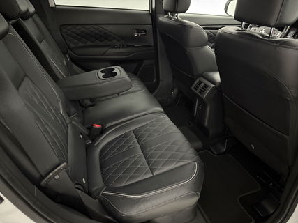 Mitsubishi Outlander 2.4 PHEV 210PK S-Edition | Panoramadak | Parelmoer | 360° | LED | Carplay | Cruisecontrol | Parkeersens.