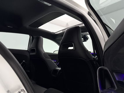 Mercedes-Benz A-Klasse 200 AMG | Pano | Virtual | Sfeerverl. | Camera | Navigatie | Cruise | LED