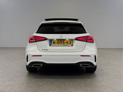 Mercedes-Benz A-Klasse 200 AMG | Pano | Virtual | Sfeerverl. | Camera | Navigatie | Cruise | LED