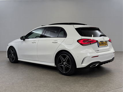 Mercedes-Benz A-Klasse 200 AMG | Pano | Virtual | Sfeerverl. | Camera | Navigatie | Cruise | LED