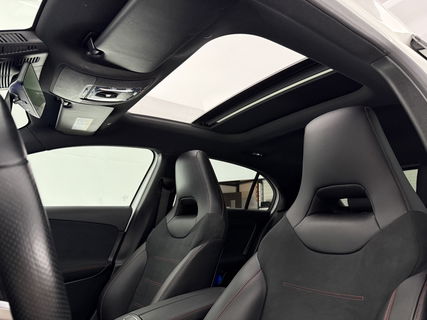 Mercedes-Benz A-Klasse 200 AMG | Pano | Virtual | Sfeerverl. | Camera | Navigatie | Cruise | LED