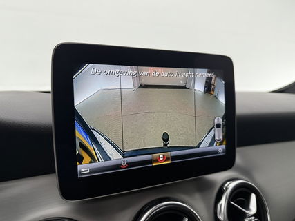 Mercedes-Benz GLA 180 AMG Limited | Panoramadak | Camera | LED | Trekhaak | Cruisecontrol | Navigatie | Parkeersens.
