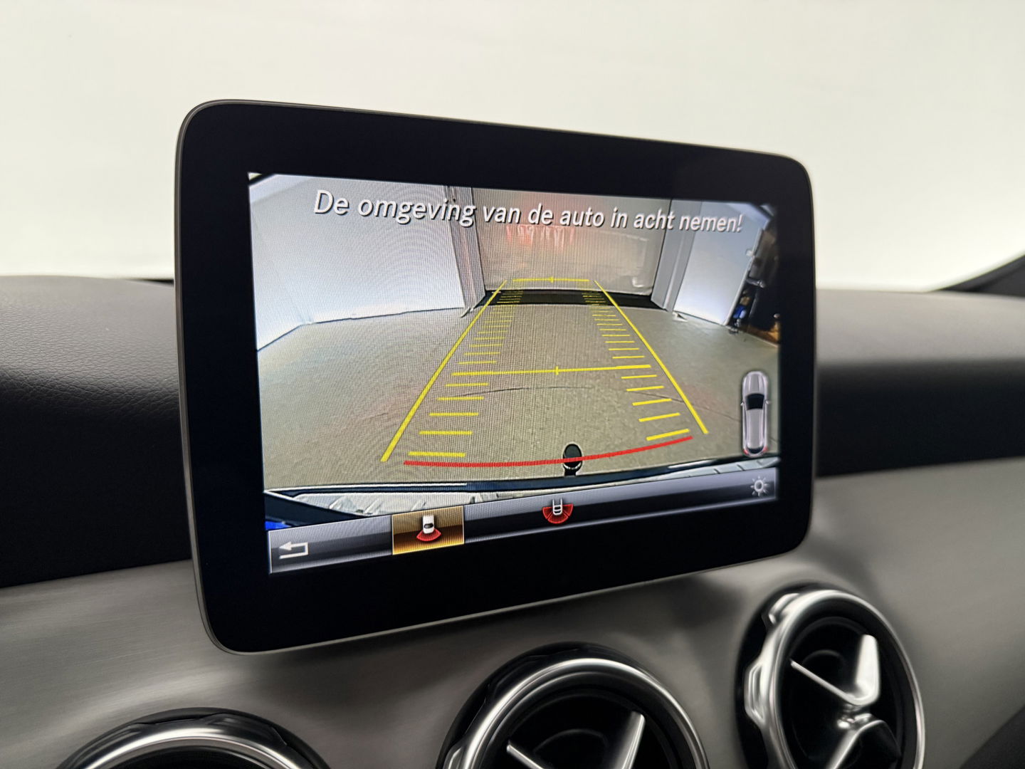 Mercedes-Benz GLA 180 AMG Limited | Pano | Camera | LED | Trekh. | Cruise | Navigatie | Parkeersens. l NAP