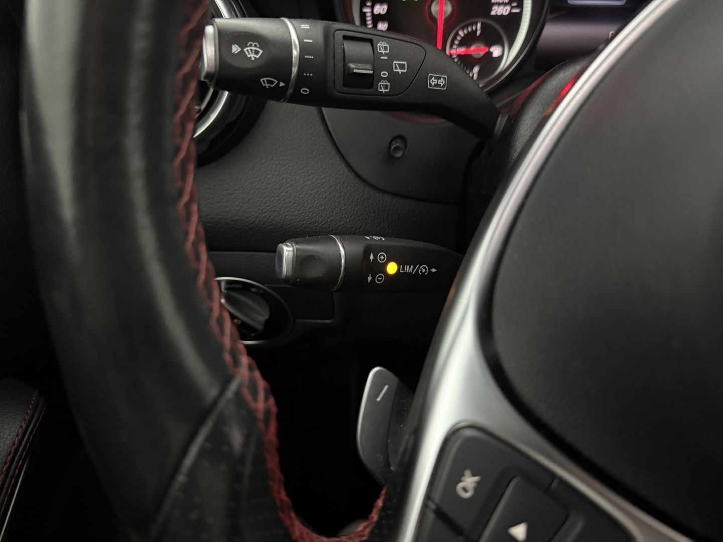 Mercedes-Benz GLA 180 AMG Limited | Pano | Camera | LED | Trekh. | Cruise | Navigatie | Parkeersens. l NAP