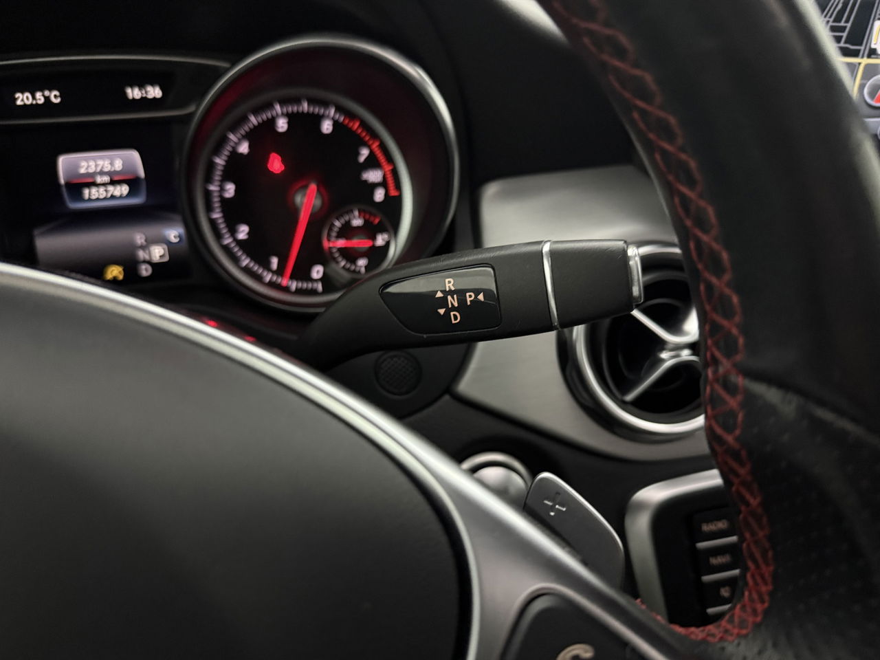 Mercedes-Benz GLA 180 AMG Limited | Panoramadak | Camera | LED | Trekhaak | Cruisecontrol | Navigatie | Parkeersens.