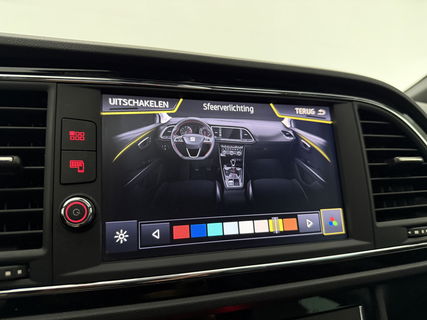 SEAT Leon 1.5 TSI FR 150PK Ultimate Edition Black Pano Beats-audio Sfeer LED Trekhaak Camera Carplay Clima Virtual Navi PDC 18"LMV