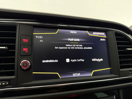 SEAT Leon 1.5 TSI FR 150PK Ultimate Edition Black Pano Beats-audio Sfeer LED Trekhaak Camera Carplay Clima Virtual Navi PDC 18"LMV
