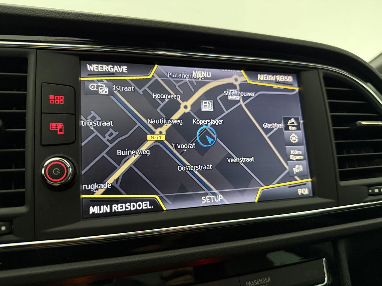 SEAT Leon 1.5 TSI FR 150PK Ultimate Edition Black Pano Beats-audio Sfeer LED Trekhaak Camera Carplay Clima Virtual Navi PDC 18"LMV
