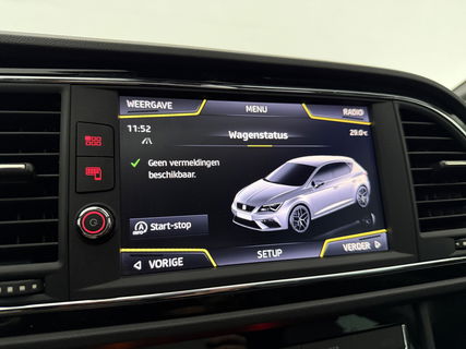 SEAT Leon 1.5 TSI FR 150PK Ultimate Edition Black Pano Beats-audio Sfeer LED Trekhaak Camera Carplay Clima Virtual Navi PDC 18"LMV