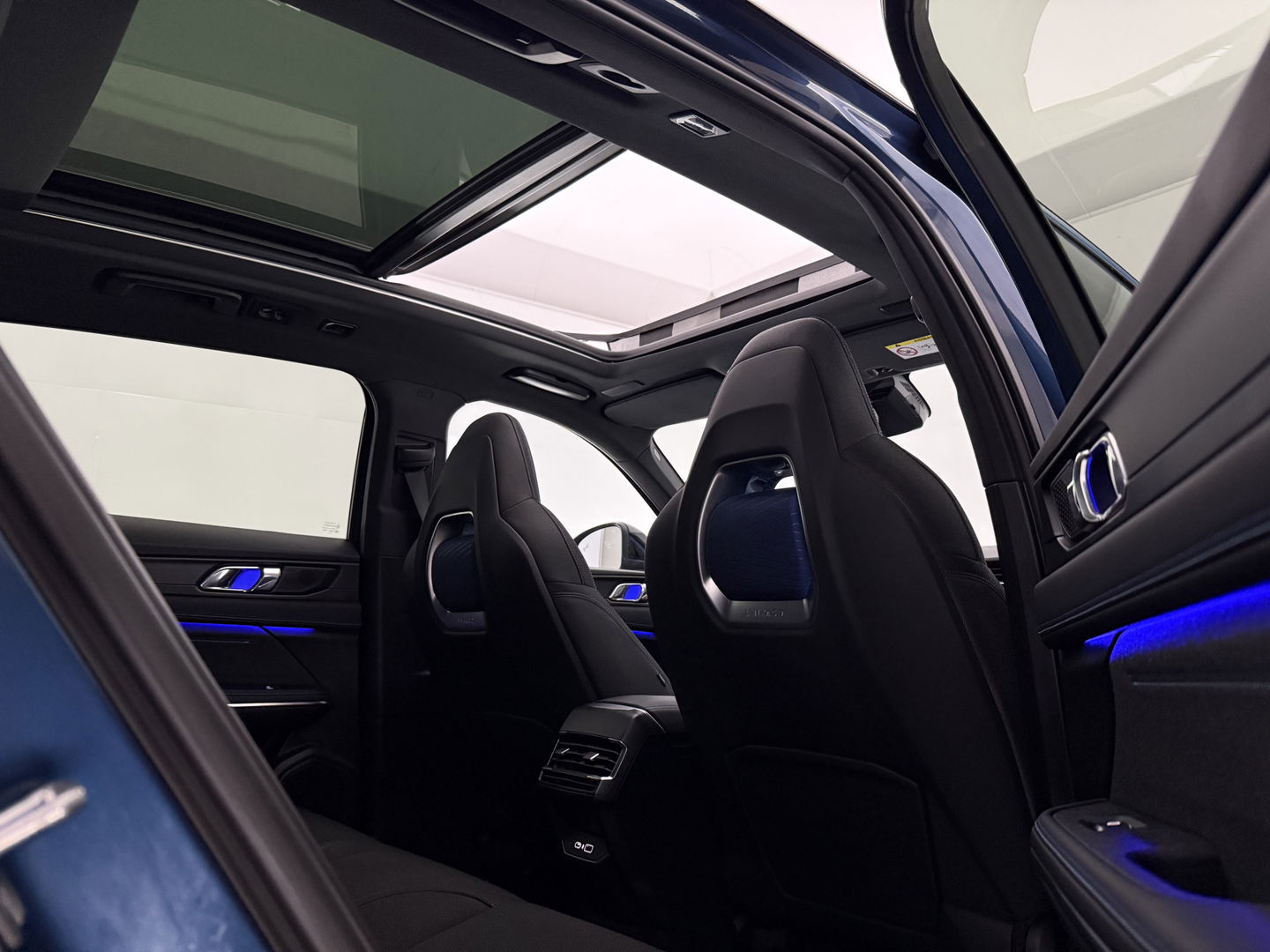 Lynk Co 01 1.5 | Pano | 360° Camera | Sfeerver. | Memory | Virtual | Stoelverw. | LED | Carplay l NAP
