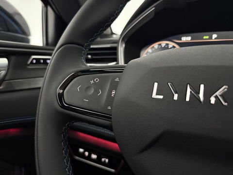 Lynk Co 01 1.5 | Pano | 360° Camera | Sfeerver. | Memory | Virtual | Stoelverw. | LED | Carplay l NAP