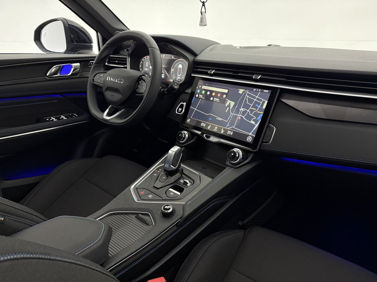 Lynk Co 01 1.5 | Panoramadak | 360° | Sfeerver. | Memory seats | LED | Virtual Cockpit | Carplay