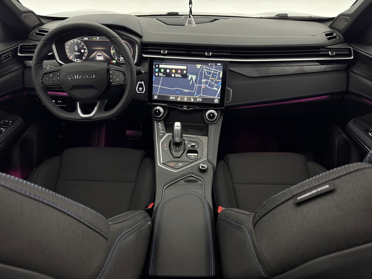 Lynk Co 01 1.5 | Panoramadak | 360° | Sfeerver. | Memory seats | LED | Virtual Cockpit | Carplay