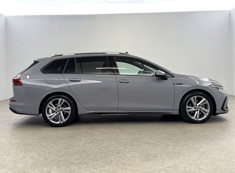 Volkswagen Golf Golf Variant 1.5 eTSI R-Line | Pano | Sfeerverl. | Stuur/Stoelverw. l Camera | Trekh.  | LED | Carplay l NAP