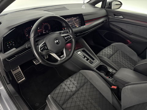 Volkswagen Golf Golf Variant 1.5 eTSI R-Line | Pano | Sfeerverl. | Stuur/Stoelverw. l Camera | Trekh.  | LED | Carplay l NAP