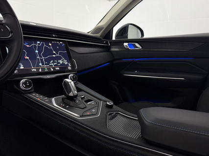 Lynk Co 01 1.5 | UNIEK Matte Grijs | 262PK Pano LED Sfeer 360Camera Memory ACC Virtual Carplay Clima Navi 20"LMV