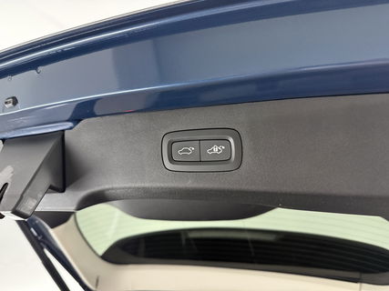Lynk Co 01 1.5 | UNIEK Matte Grijs | 262PK Pano LED Sfeer 360Camera Memory ACC Virtual Carplay Clima Navi 20"LMV