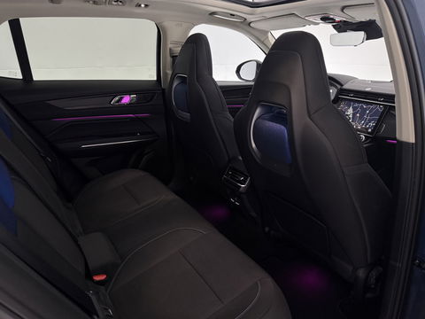 Lynk Co 01 1.5 | UNIEK Matte Grijs | 262PK l Pano l Sfeerverl. l 360° l  Memory l Virtual l Carplay l Adaptive