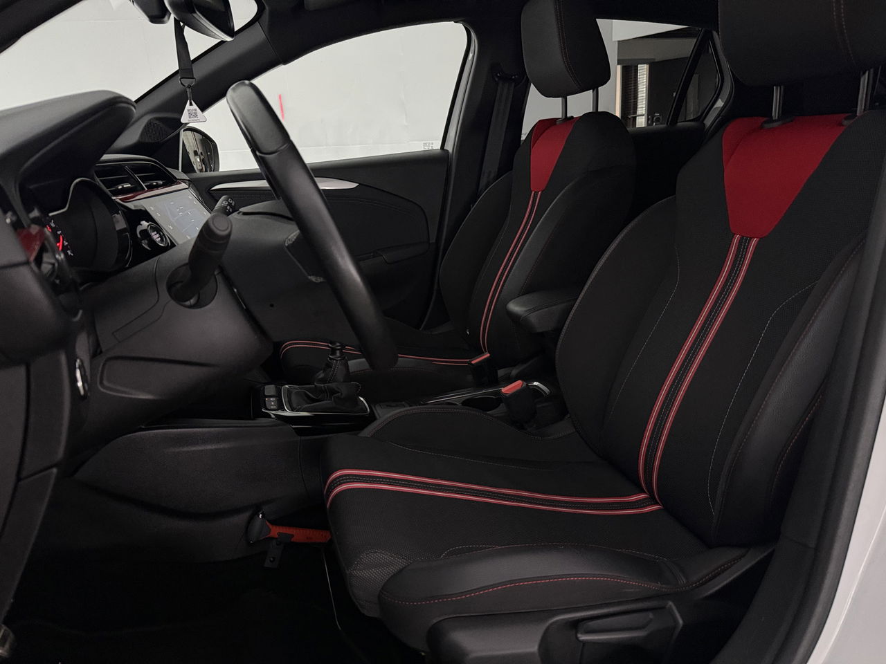 Opel Corsa 1.2 GS Line | LED | Carplay | Clima | Cruisecontrol | Navigatie | Parkeersensoren | 17"LMV