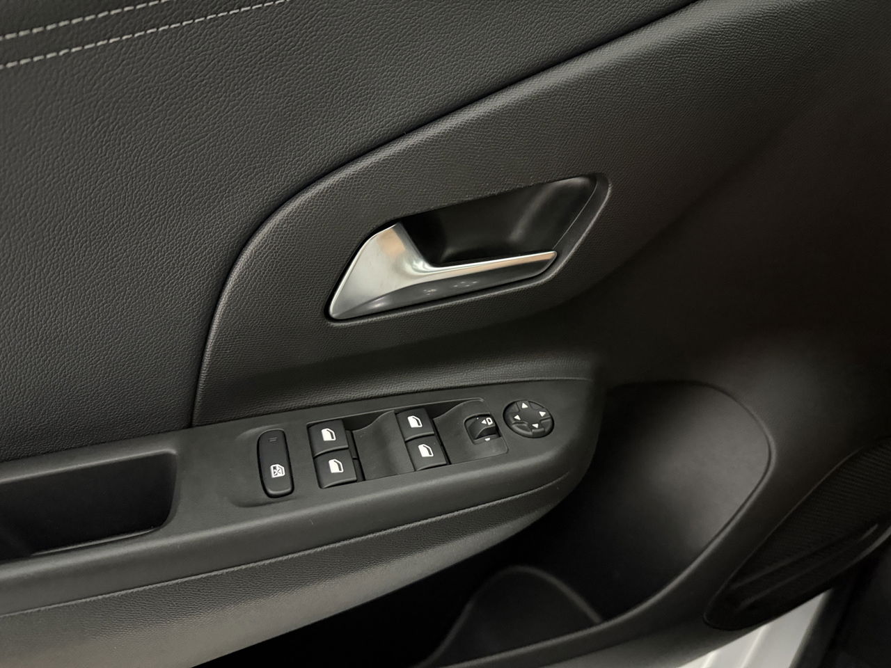 Opel Corsa 1.2 GS Line | LED | Carplay | Clima | Cruisecontrol | Navigatie | Parkeersensoren | 17"LMV