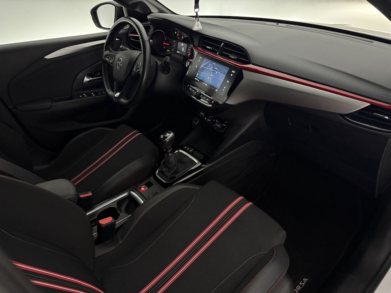 Opel Corsa 1.2 GS Line | LED | Carplay | Clima | Cruisecontrol | Navigatie | Parkeersensoren | 17"LMV