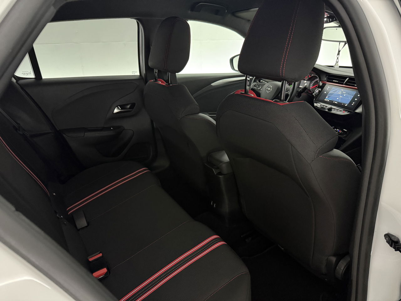 Opel Corsa 1.2 GS Line | LED | Carplay | Clima | Cruisecontrol | Navigatie | Parkeersensoren | 17"LMV