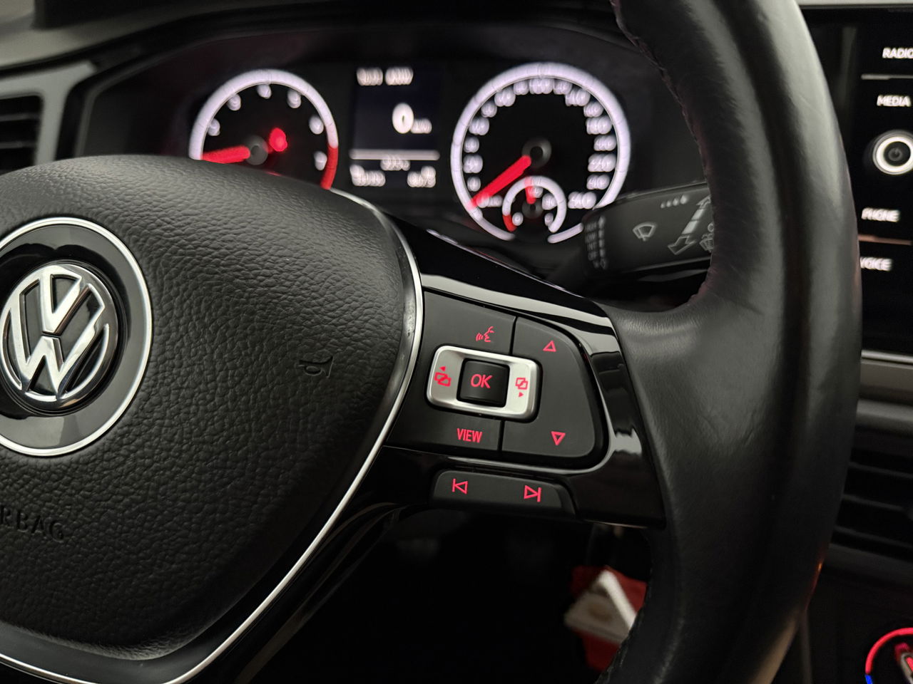 Volkswagen Polo 1.0 TSI | Carplay | Adaptive Cruise | LED | Navigatie | Orig. NL