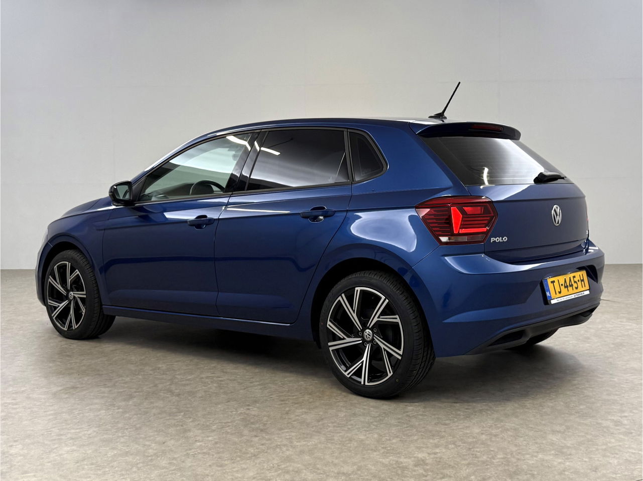 Volkswagen Polo 1.0 TSI | Carplay | Adaptive Cruise | LED | Navigatie | Orig. NL