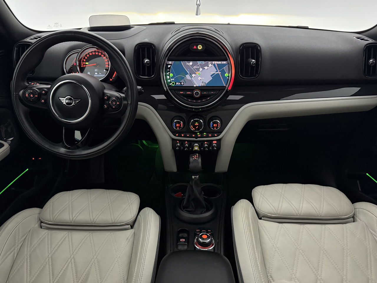 MINI Countryman 1.5 Cooper ALL4 Chili | 174PK | Pano | Sfeerverl. | HuD | Camera | Carplay | Adaptive Cruise | Leder
