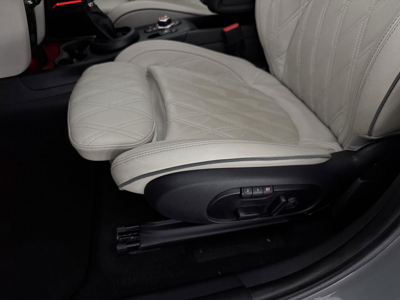 MINI Countryman 1.5 Cooper ALL4 Chili | 174PK | Pano | Sfeerverl. | HuD | Camera | Carplay | Adaptive Cruise | Leder