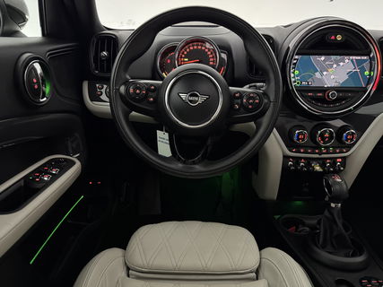 MINI Countryman 1.5 Cooper ALL4 Chili | 174PK | Pano | Sfeerverl. | HuD | Camera | Carplay | Adaptive Cruise | Leder