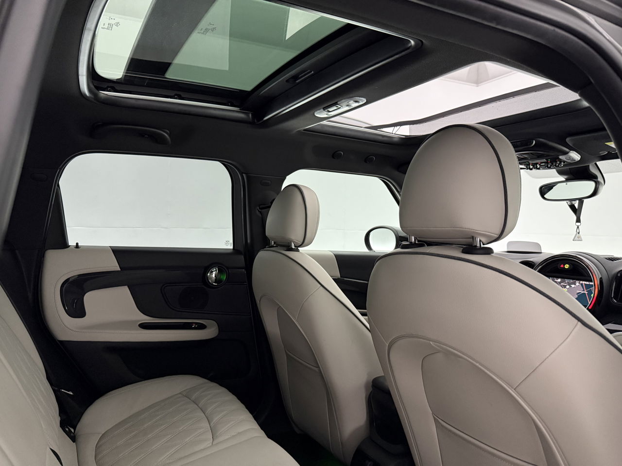MINI Countryman 1.5 Cooper ALL4 Chili | 174PK | Pano | Sfeerverl. | HuD | Camera | Carplay | Adaptive Cruise | Leder
