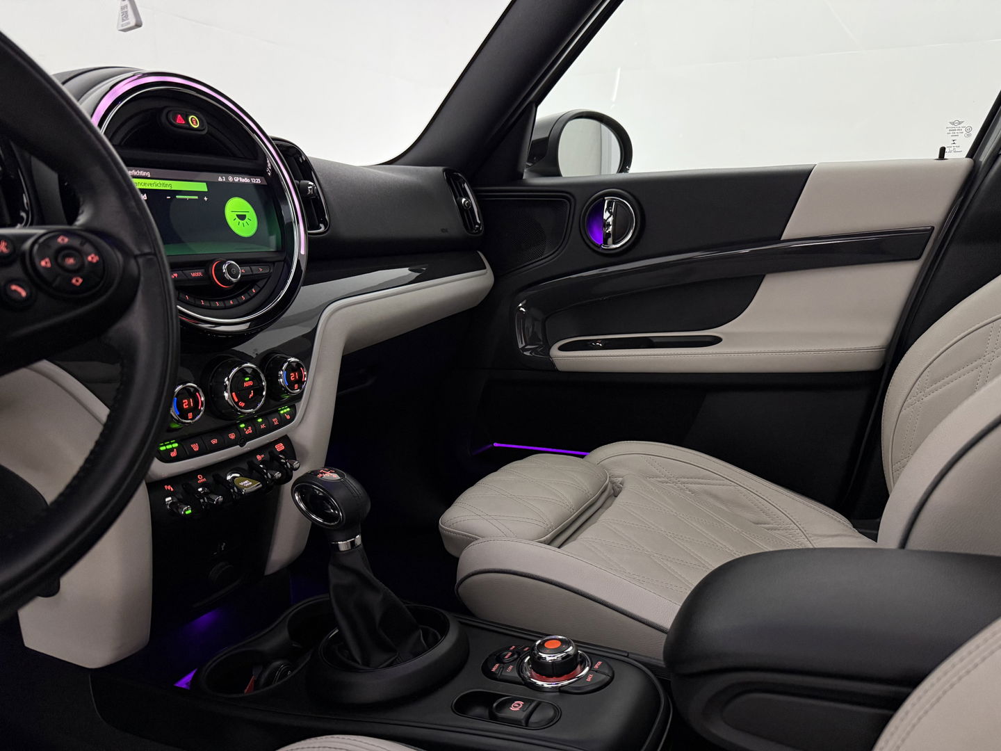 MINI Countryman 1.5 Cooper ALL4 Chili | 174PK | Pano | Sfeerverl. | HUD | Memory l Camera | Carplay | Adaptive Cruise | Leder
