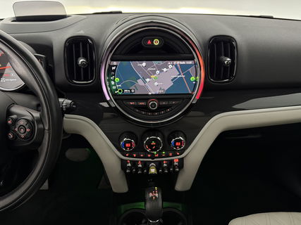 MINI Countryman 1.5 Cooper ALL4 Chili | 174PK | Pano | Sfeerverl. | HuD | Camera | Carplay | Adaptive Cruise | Leder