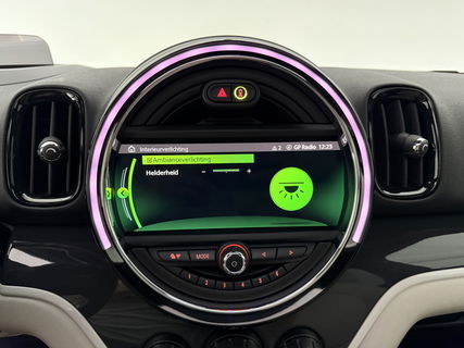 MINI Countryman 1.5 Cooper ALL4 Chili | 174PK | Pano | Sfeerverl. | HuD | Camera | Carplay | Adaptive Cruise | Leder