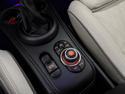 MINI Countryman 1.5 Cooper ALL4 Chili | 174PK | Pano | Sfeerverl. | HuD | Camera | Carplay | Adaptive Cruise | Leder